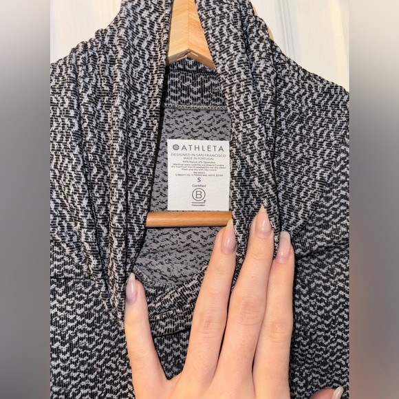 ATHLETA Flurry Peak Long Sleeve Top Turtleneck Base Layer S - Picture 4 of 11